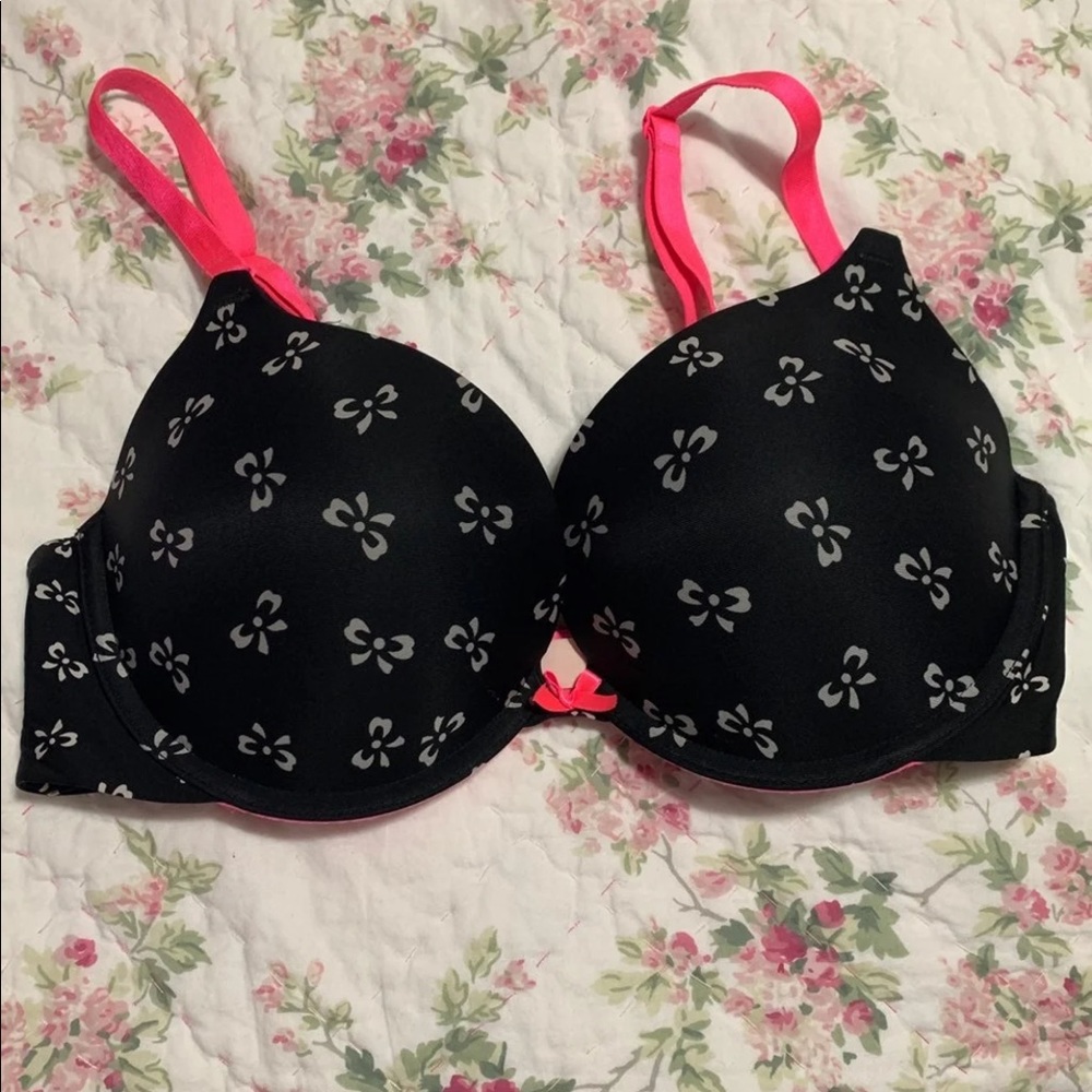 vs pink bra